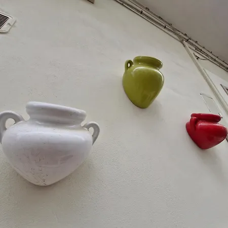 Le Tre Anfore * سيغلي ميسابيكا